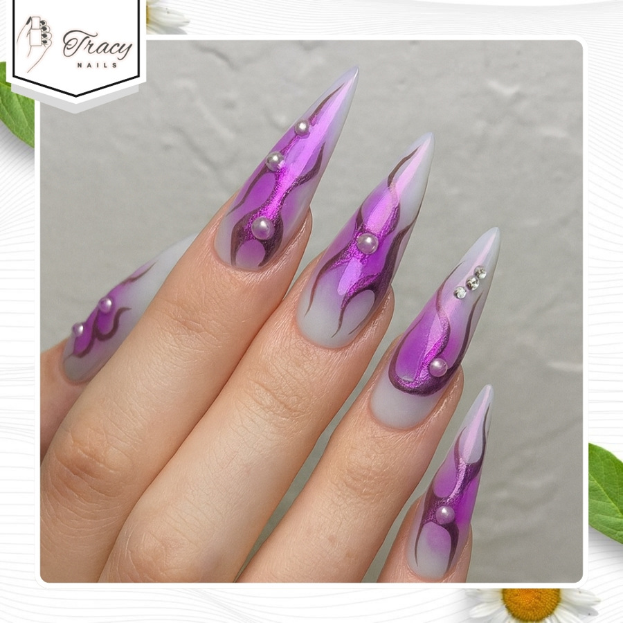 Tracy Nails in Swansboro, NC 28584